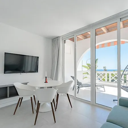 Ocean View With A Terrace شقة أذيخي