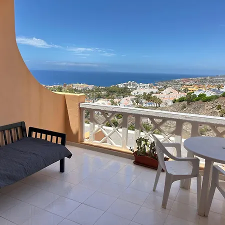 Ocean View With A Terrace 公寓 *